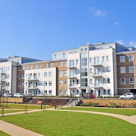 Heron Way, Berkshire Heron Way, Berkshire - Photo 3