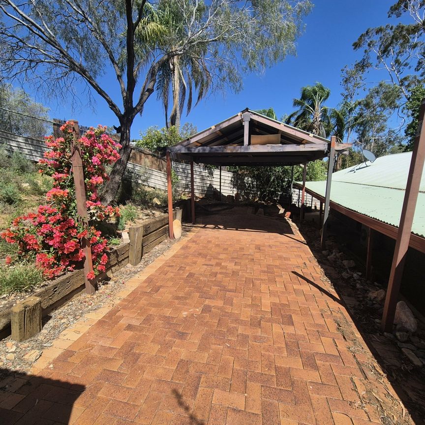 UNDER APPLICATION 3 Bedroom 2 Bathroom House in Larapinta with Secure Fence - Photo 1