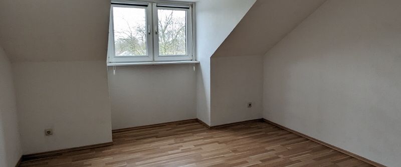 WILLKOMMEN! Top sanierte Singlewohnung! Garten! PKW-Stellplatz - Photo 1