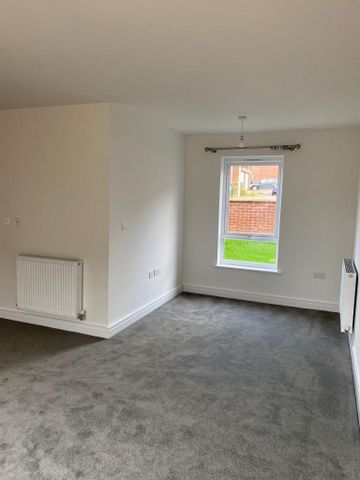 3 bedroom semi-detached house to rent - Photo 4