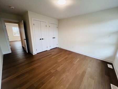 For Lease - 6458 Sunshine Common, Niagara Falls, Ontario - Photo 3