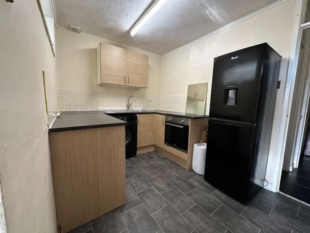 Studio Flat, Alma Road, SO14 - Photo 5