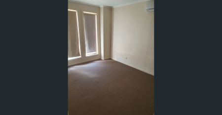 Three Bedroom, Three Bathroom, Sough After Area - Photo 2