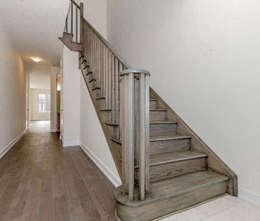 For Lease - 10 SUNFLOWER Crescent, Thorold, Ontario - Photo 2