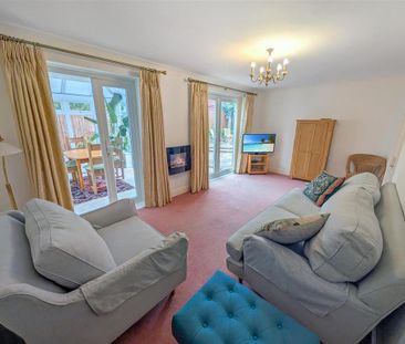 2 bedroom detached bungalow to rent - Photo 1