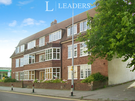 2 bedroom property to rent Stradbroke House, 177A High Street, Lowestoft, NR32 - Photo 4