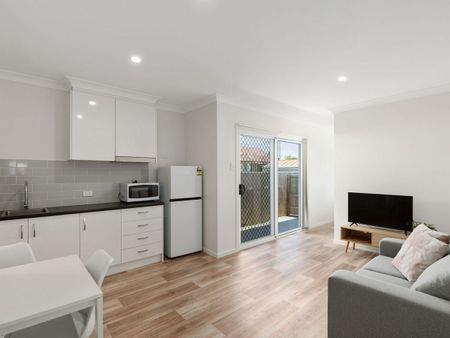 30 Jillian Place, Wynnum West QLD 4178 - Apartment For Rent | Domain - Photo 5