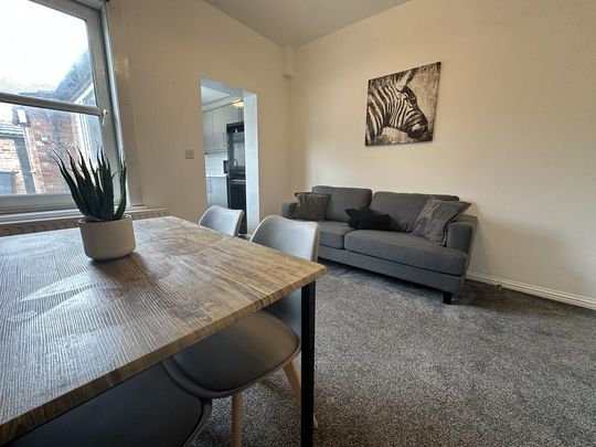 3 bedroom terraced house to rent - Photo 1