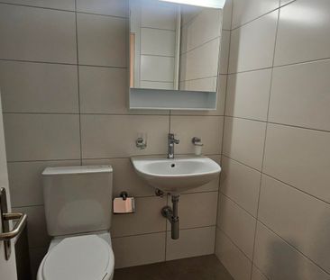 1 Zimmer, 2. Stock - Photo 2