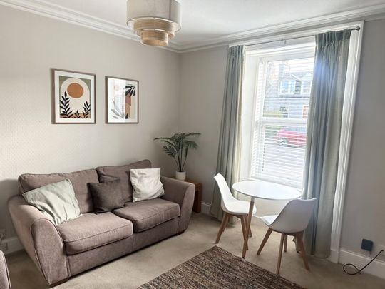 12 Holburn Road, AB10 6EX, Aberdeen - Photo 1