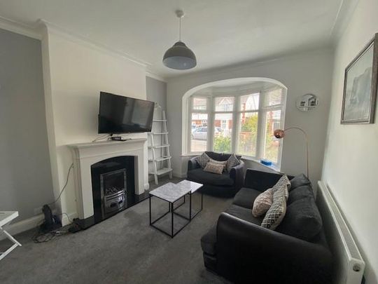 3 bedroom terraced house to rent - Photo 1