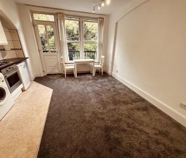 Studio to rent - Photo 3