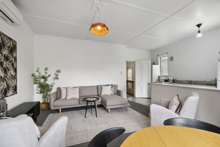 96A Pirie St, Mount Victoria - Photo 2