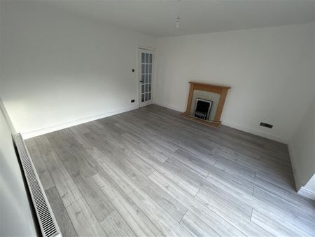 Lilac Crescent, Doncaster, Edlington - Photo 3