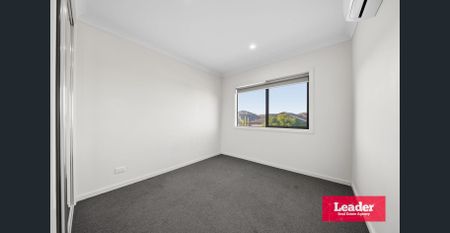 Family home next to Edgars Creek Secondary College - Photo 4