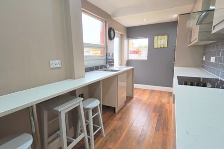 Maudslay Road, Chapelfields, Coventry - Photo 2