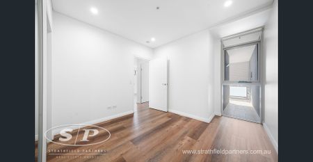 Luxury Two Bedroom Apartment, Level 3 - Photo 3