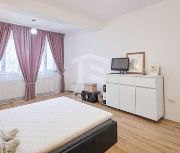 Casă 11 camere cu livadă | Dragomirești-Deal | De Închiriat - Photo 3