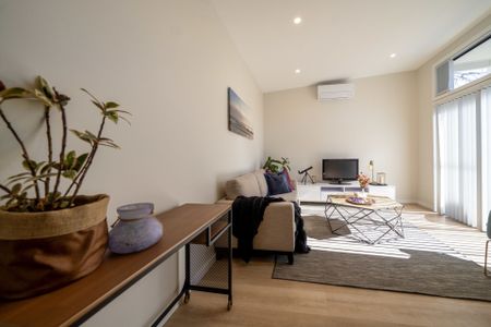 Near New Flat! - Photo 2