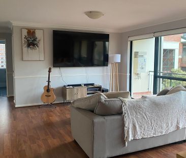 East Perth - Photo 1