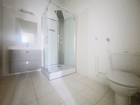 Location Appartement 3 pièces 82m² ST EMILION 33330 - Photo 4