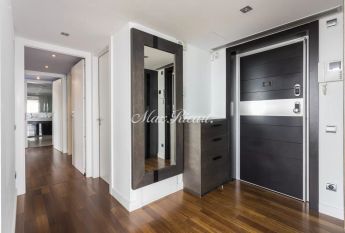 Ático moderno con terraza en primera línea de playa en Barcelona