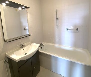 Location Appartement 2 pièces 49m² - Photo 2