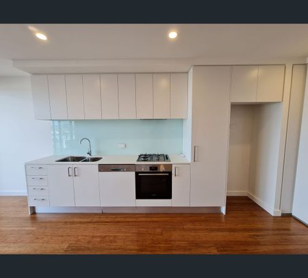 401A/6 Clinch Avenue, Preston, Vic 3072 - Photo 2