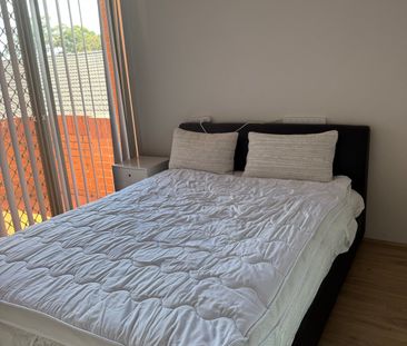 Regents Park - Photo 3