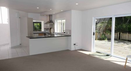 Semi-rural three-bedroom home in Waikanae - Photo 2