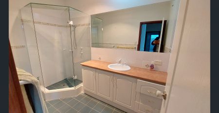 Canal Living - Photo 4