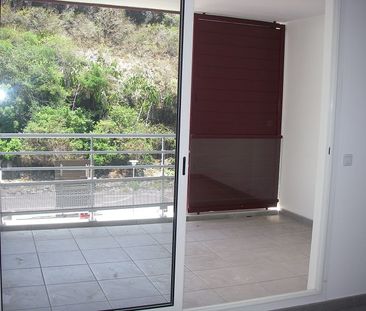Location Appartement 2 pièces 40m² ST DENIS 97400 - Photo 2