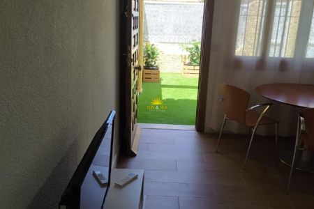 3-BEDROOM BUNGALOW - TORREVIEJA - Photo 2