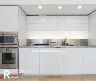 None in Vancouver West Side, BC - Photo 5