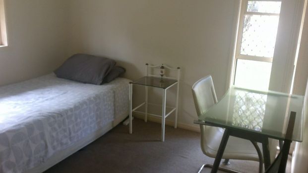 Furnished private room for international students in Labrador 4215 - Photo 1