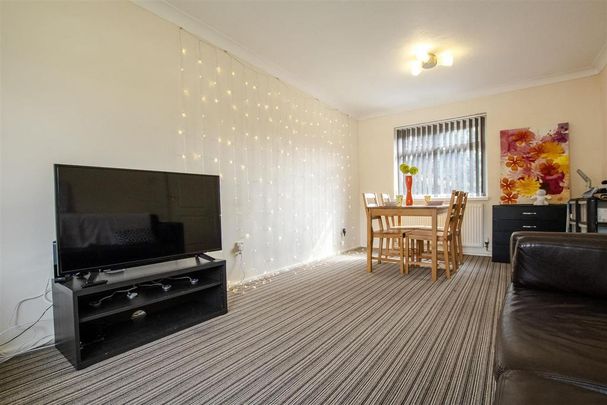 2 bedroom house to rent - Photo 1