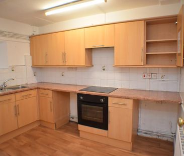 2 bedroom ground floor flat to rent - Photo 4