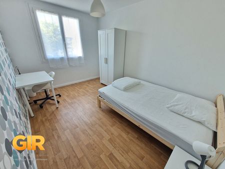 Location Maison 1 pièce 92m² RENNES 35000 - Photo 3