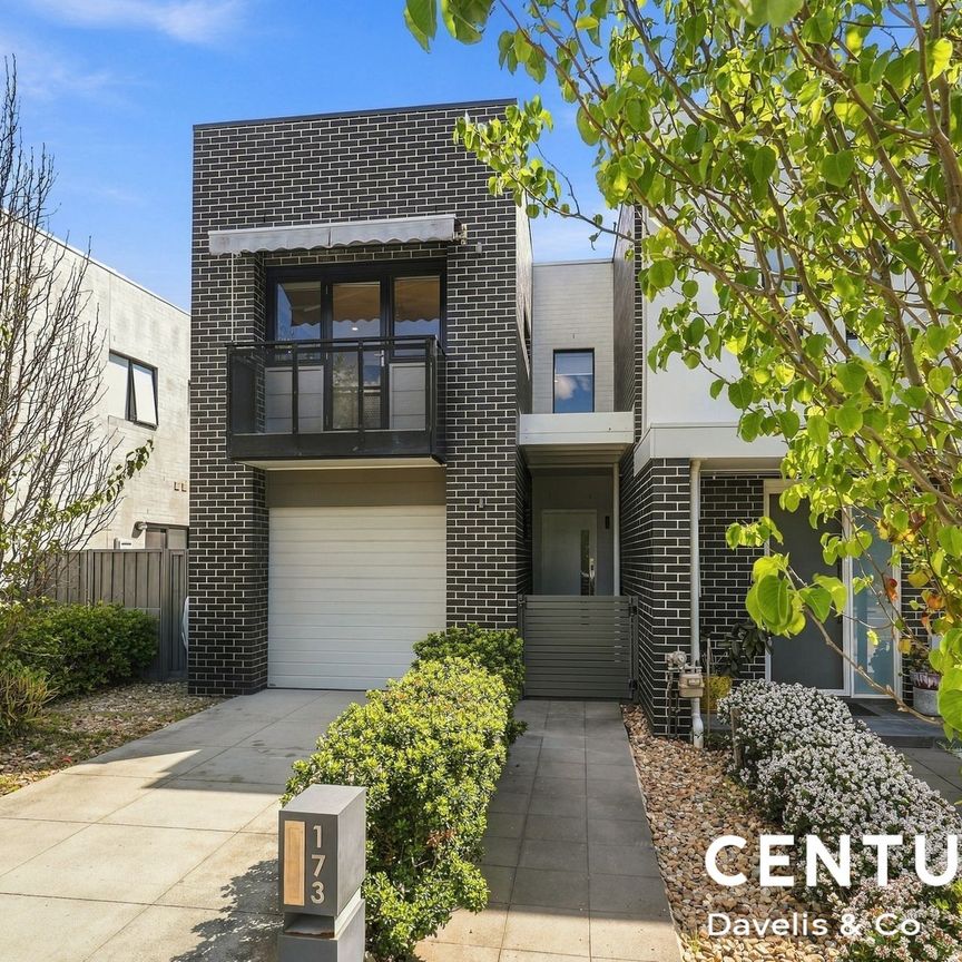 Modern Three-Bedroom Home in Fairwater - Photo 1