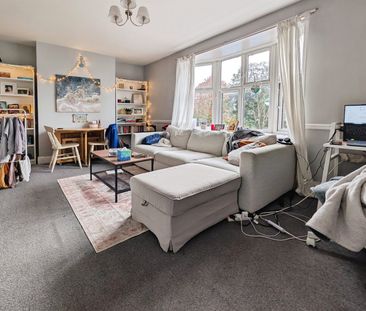 Burlington Mansions, Shirley, SO15 - Photo 1