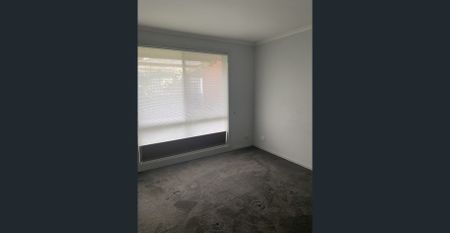 FAMILY HOME IN AN IDEAL LOCATION !!! WALKING DISTANCE TO GRANGE SCHOOL - Photo 5