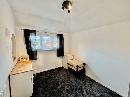 Ravensitch Walk, Brierley Hill, Brierley Hill, DY5 2BY - Photo 4