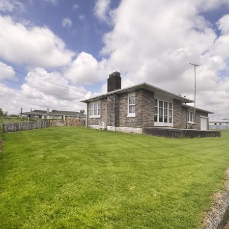 Spacious Three-Bedroom Family Home - Fordlands - Photo 4