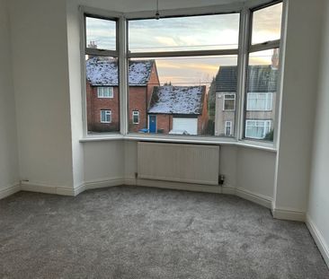 3 Bed Semi-Detached House, Cheveral Avenue, CV6 - Photo 2