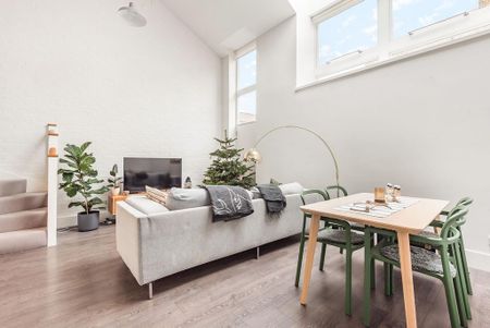 2 bedroom terraced house to rent - Photo 4