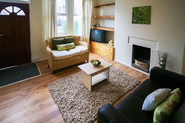 2 bedroom house to rent - Photo 1