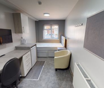 6 Hubert Road Selly Oak - Photo 2