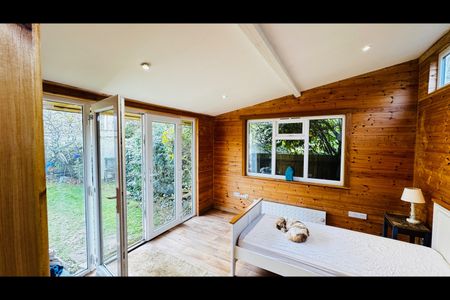 Studio Flat, Eridge Road, BN3 - Photo 2