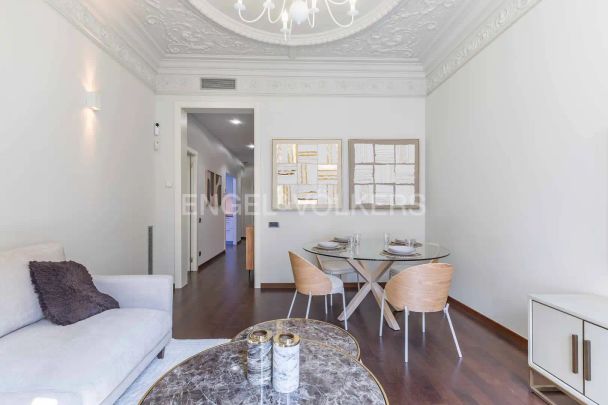 Piso de alquiler en Dreta de l'Eixample - Foto 1