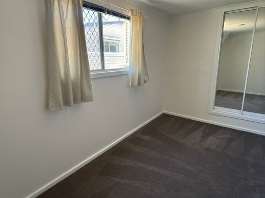 4 Bedroom - Well Located - Photo 1